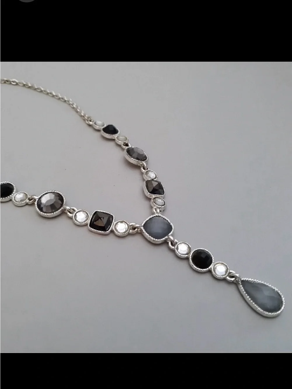 Avon lariat style necklace smokey grey rhinestones w/earrings Women’s jewelry